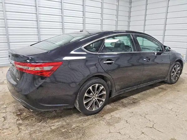 4T1BK1EB8HU256065 — 2017 Toyota Avalon, фото 3 с аукциона Copart 13.10.2026, Механические повреждения