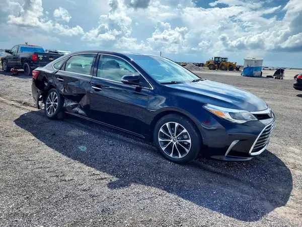 4T1BK1EB9JU277089 — 2018 Toyota Avalon, фото 4 с аукциона Copart 05.10.2026, Боковая часть