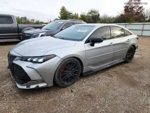 4T1FZ1FB8LU051155 — 2020 Toyota Avalon, Задняя часть, фото до ремонта