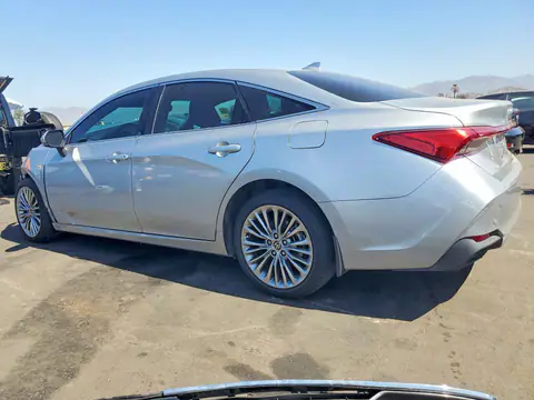 4T1DA1AB7NU013943 — 2022 Toyota Avalon, фото 2 с аукциона Copart 30.09.2026, Передняя часть