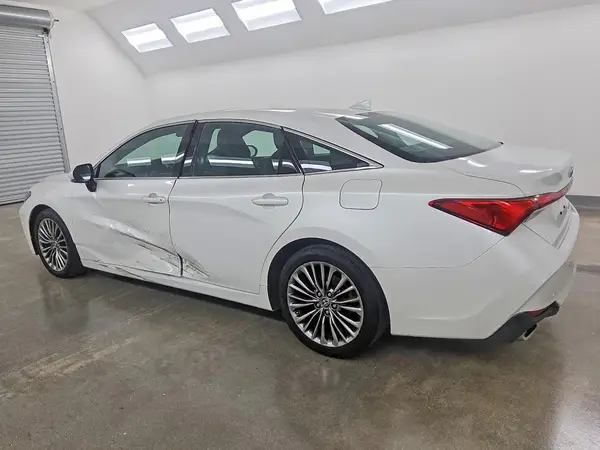 4T1DZ1FB1NU080104 — 2022 Toyota Avalon, фото 2 с аукциона Copart 06.10.2026, Боковая часть