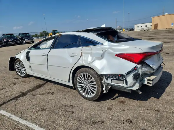 4T1DA1AB4NU013382 — 2022 Toyota Avalon, фото 2 с аукциона Copart 02.10.2026, Повреждения со всех сторон