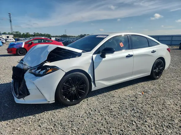 4T1EA1AB9NU013253 — 2022 Toyota Avalon, Передняя часть (Front End), фото до ремонта