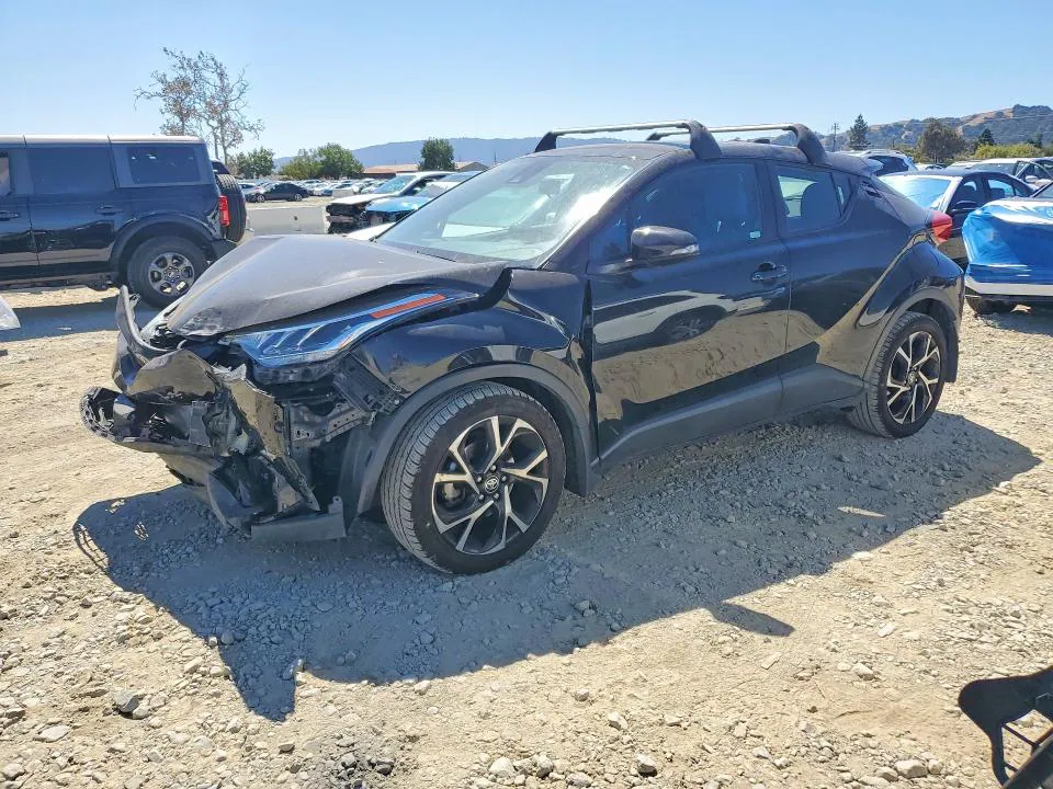 2021 Toyota C-HR VIN NMTKHMBX9MR140035 фото 1