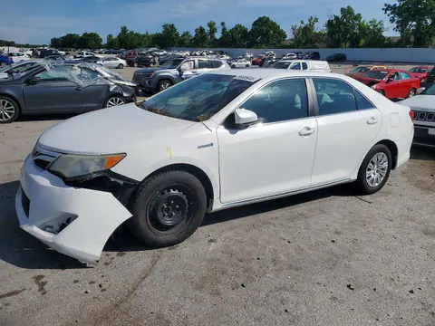 4T1BD1FK9EU126624 — 2014 Toyota Camry Hybrid, Передняя часть (Front End), фото до ремонта