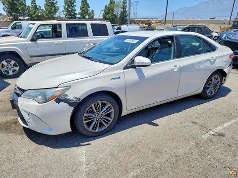 4T1BD1FK1FU159988 — 2015 Toyota Camry Hybrid, Передняя часть (Front End), фото до ремонта
