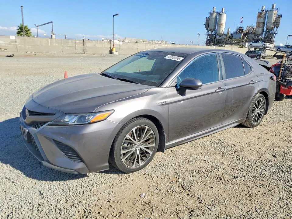 2018 Toyota CAMRY HYBRID VIN 4T1B21HK1JU510216 фото 1