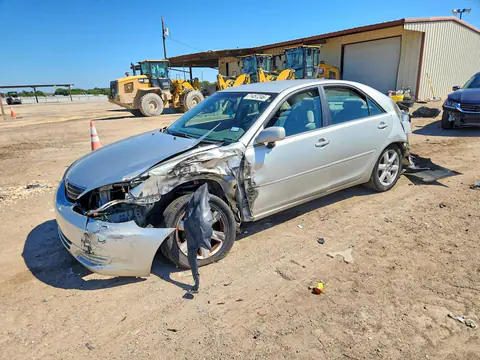 4T1BE32K22U054627 — 2002 Toyota Camry, Передняя часть, фото до ремонта