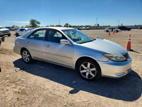 2002 Toyota Camry Le VIN 4T1BE32K22U054627 фото 4