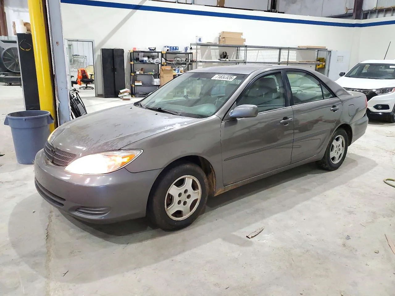 2002 Toyota Camry Le V6 VIN 4T1BF32K32U536388 фото 1