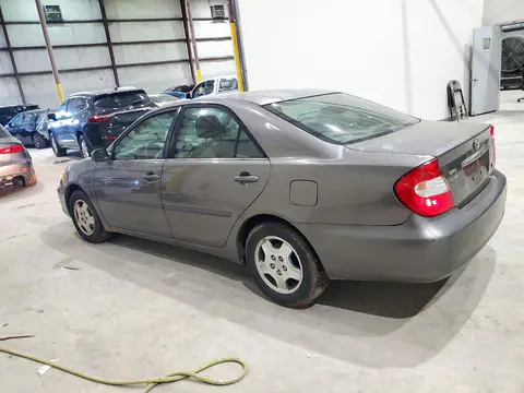 2002 Toyota Camry Le V6 VIN 4T1BF32K32U536388 фото 2