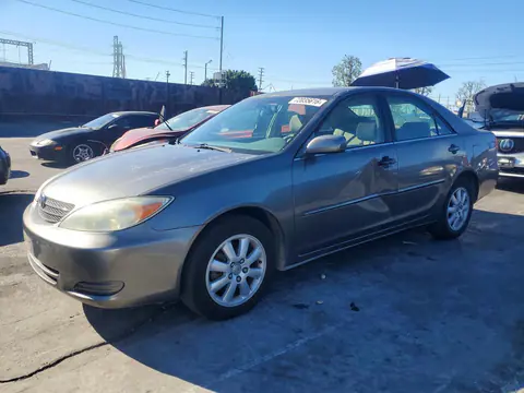 2002 Toyota Camry VIN JTDBE32K820125194 фото 1