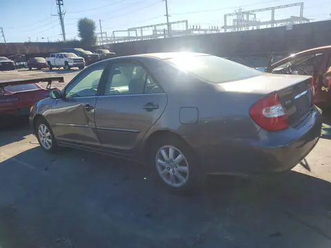 2002 Toyota Camry VIN JTDBE32K820125194 фото 2