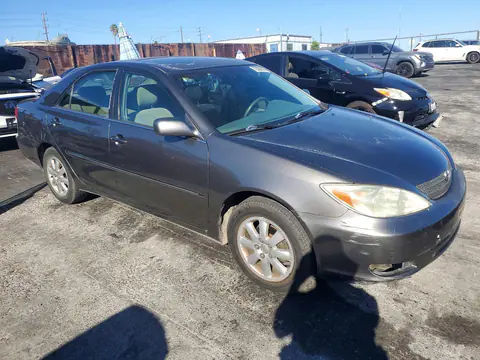 2002 Toyota Camry VIN JTDBE32K820125194 фото 4