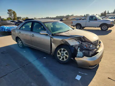 2002 Toyota Camry Le VIN JTDBE32K220093262 фото 4