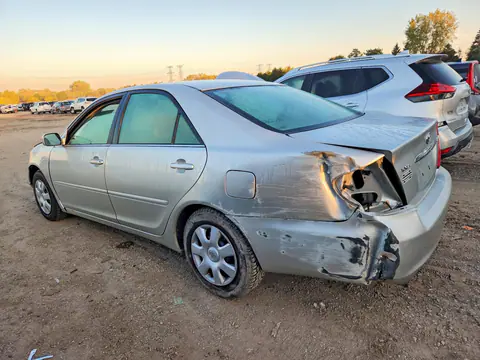 2003 Toyota Camry Le VIN 4T1BE32K43U690628 фото 2