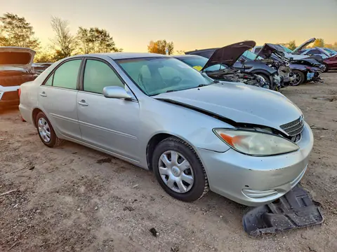 2003 Toyota Camry Le VIN 4T1BE32K43U690628 фото 4