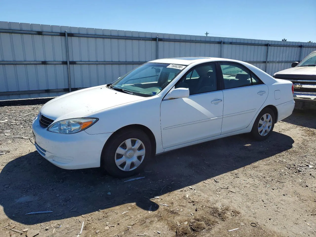 2003 Toyota Camry Le VIN 4T1BE30K13U167375 фото 1