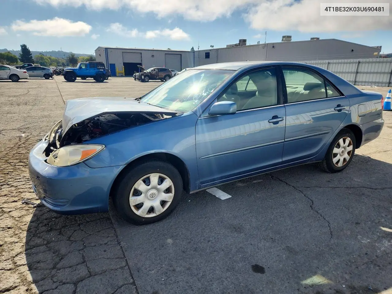 2003 Toyota Camry Le VIN 4T1BE32K03U690481 фото 1