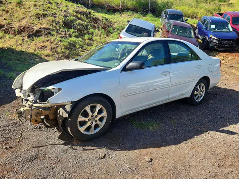 JTDBE30K240275789 — 2004 Toyota Camry, Передняя часть (Front End), фото до ремонта