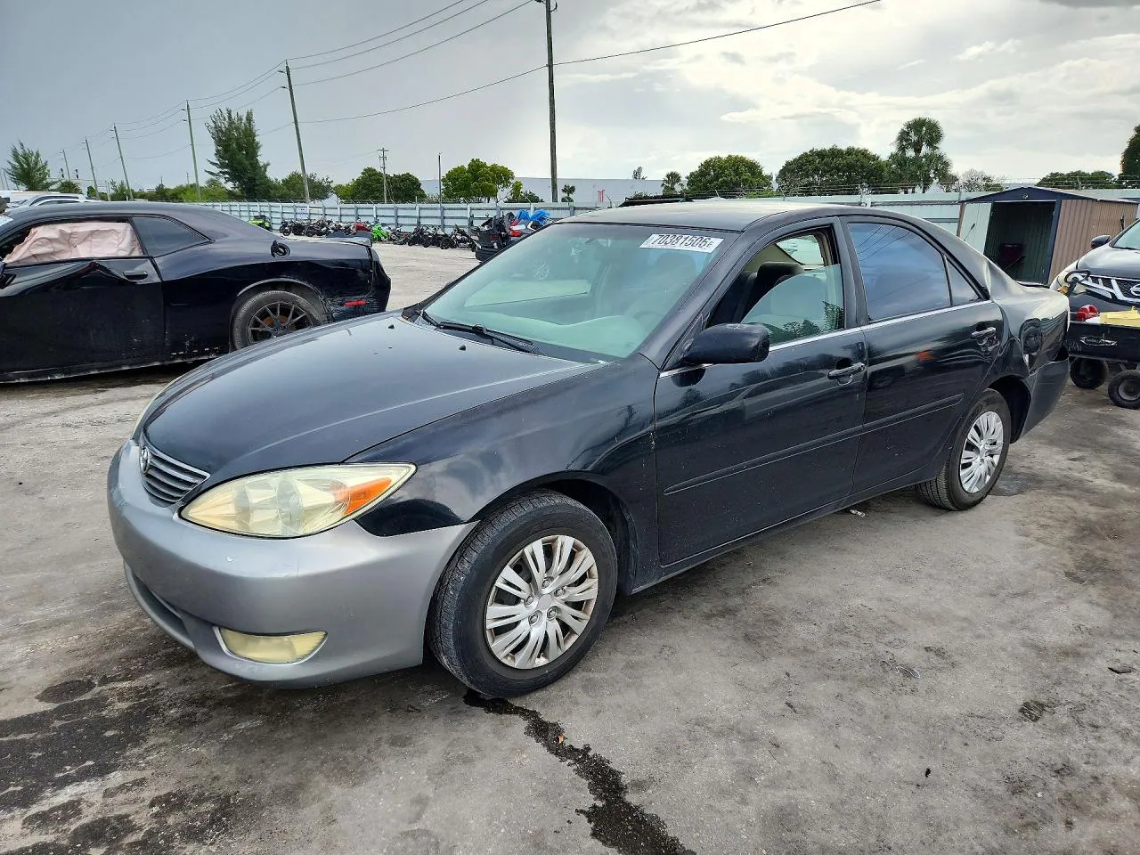 2004 Toyota Camry Le VIN 4T1BE32K54U333329 фото 1
