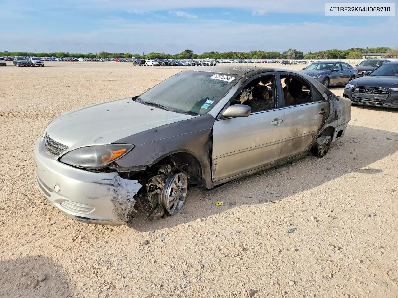 4T1BF32K64U068210 Toyota Camry 2004 — повреждение Пожар, фото до ремонта