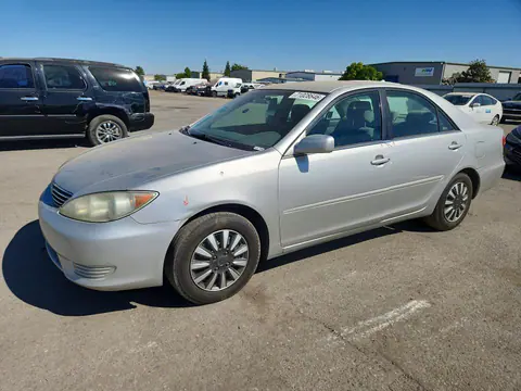 4T1BE30K35U629101 — 2005 Toyota Camry, Передняя часть (Front End), фото до ремонта