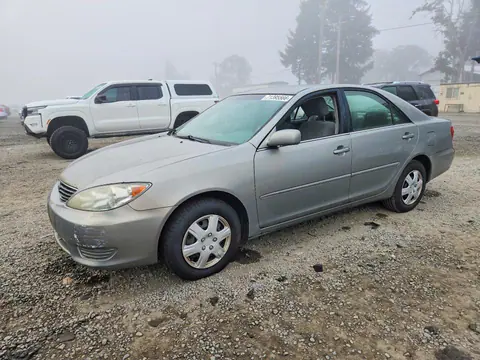 4T1BE32K45U623479 — 2005 Toyota Camry, Боковая часть (Side), фото до ремонта
