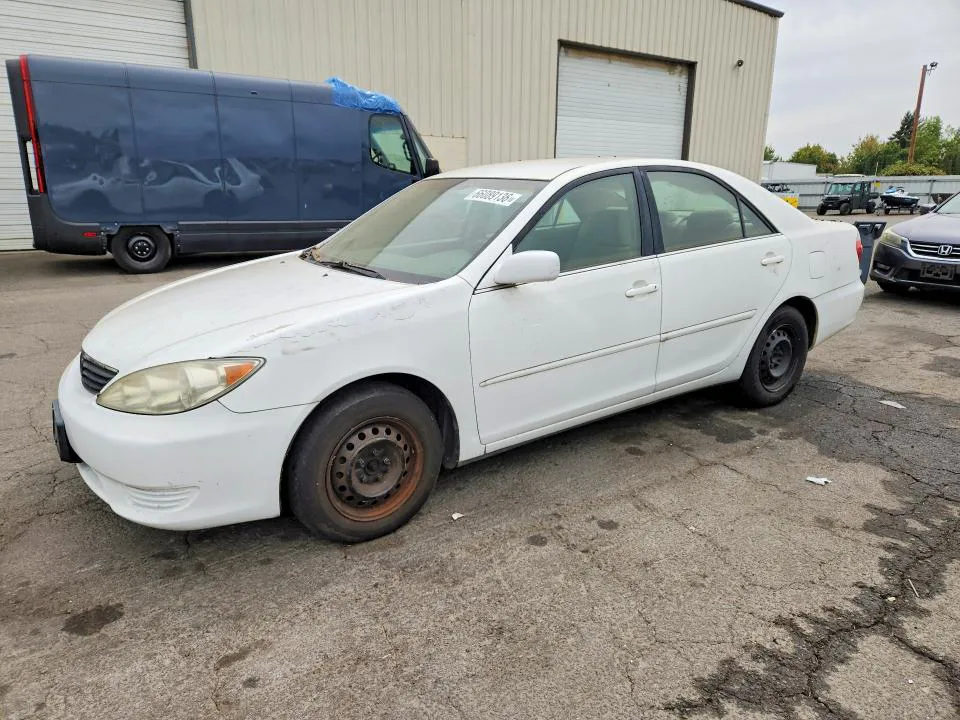 2006 TOYOTA CAMRY VIN 4T1BE32K16U648941 фото 1