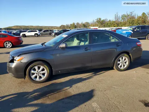 4T4BE46K69R052881 — 2009 Toyota Camry, Передняя часть, фото до ремонта