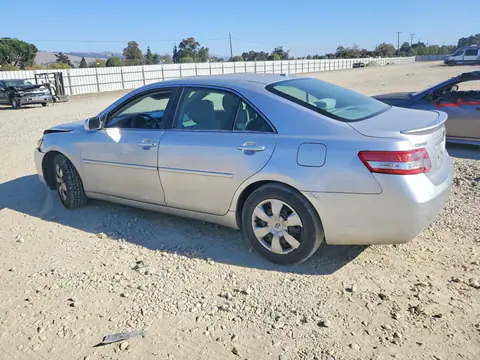 2010 Toyota Camry Le VIN 4T1BF3EK4AU042065 фото 2