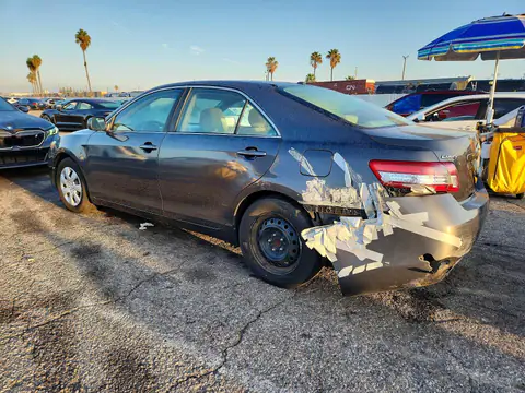 4T1BF3EK2BU164960 — 2011 Toyota Camry, фото 2 с аукциона Copart 06.10.2026, Задняя часть