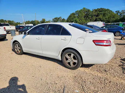 4T1BF3EK2BU692613 — 2011 Toyota Camry, фото 2 с аукциона Copart 06.10.2026, Механические повреждения