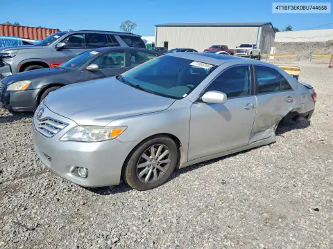 4T1BF3EK0BU744658 — 2011 Toyota Camry, Сторона, фото до ремонта