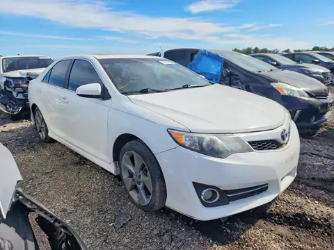 4T1BK1FK1CU520931 — 2012 Toyota Camry, фото 4 с аукциона Copart 06.10.2026, Механические повреждения