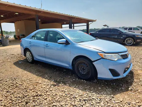 4T1BF1FK7EU767667 — 2014 Toyota Camry, фото 4 с аукциона Copart 14.10.2026, Передняя часть