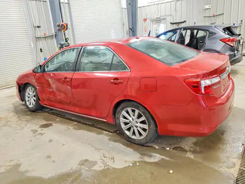 4T4BF1FKXER385526 — 2014 Toyota Camry, фото 2 с аукциона Copart 30.09.2026, Передняя часть
