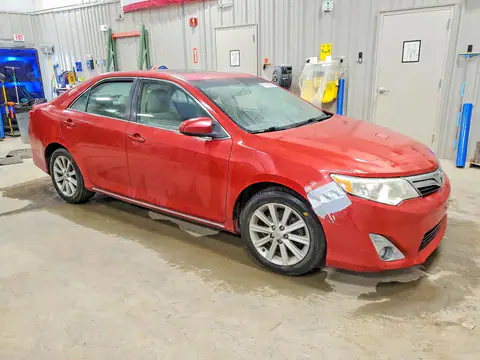 4T4BF1FKXER385526 — 2014 Toyota Camry, фото 4 с аукциона Copart 30.09.2026, Передняя часть