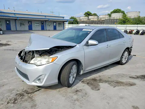 4T1BF1FK6EU752190 — 2014 Toyota Camry, Передняя часть (Front End), фото до ремонта