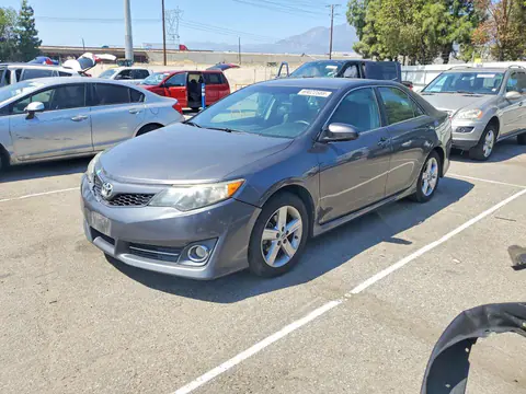 4T1BF1FKXEU408782 — 2014 Toyota Camry, Передняя часть (Front End), фото до ремонта