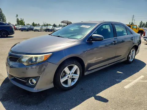 4T1BF1FK9EU412094 — 2014 Toyota Camry, Задняя часть (Rear End), фото до ремонта