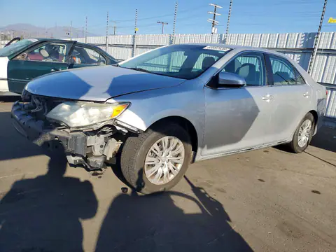 4T1BF1FK8EU417772 — 2014 Toyota Camry, Передняя часть (Front End), фото до ремонта