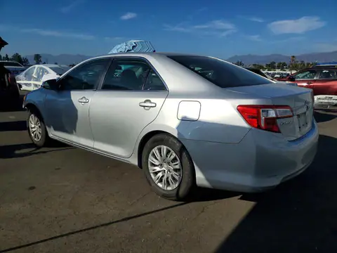 4T1BF1FK8EU417772 — 2014 Toyota Camry, фото 2 с аукциона Copart 30.09.2026, Передняя часть