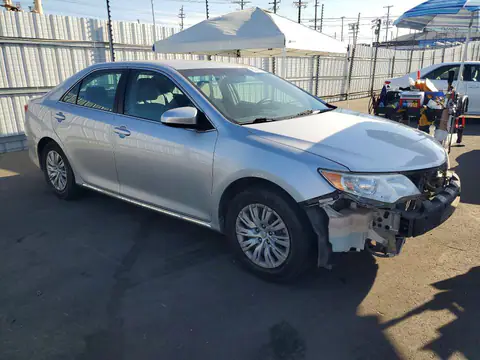 4T1BF1FK8EU417772 — 2014 Toyota Camry, фото 4 с аукциона Copart 30.09.2026, Передняя часть