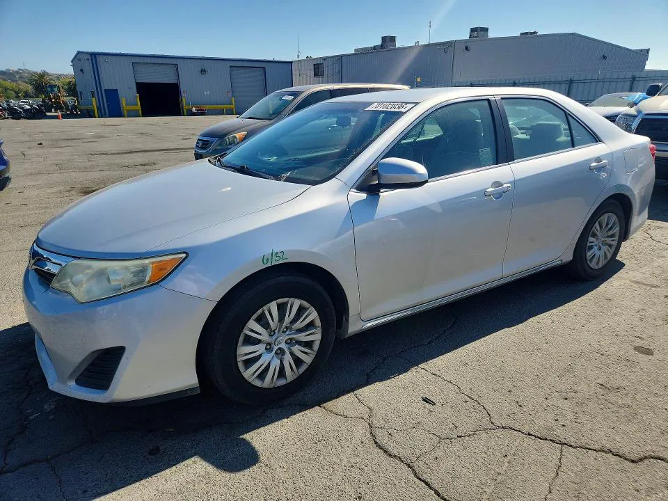 2014 Toyota Camry VIN 4T1BF1FK5EU405952 фото 1