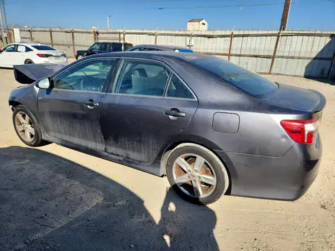 2014 Toyota Camry VIN 4T1BF1FK0EU737586 фото 2
