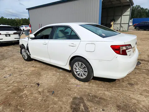 2014 Toyota Camry L VIN 4T1BF1FK3EU858161 фото 2
