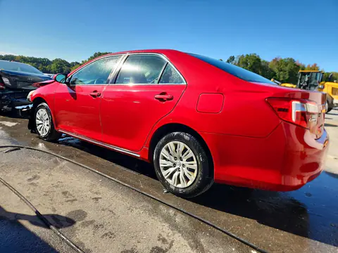 2014 Toyota Camry Le VIN 4T1BF1FK7EU812252 фото 2