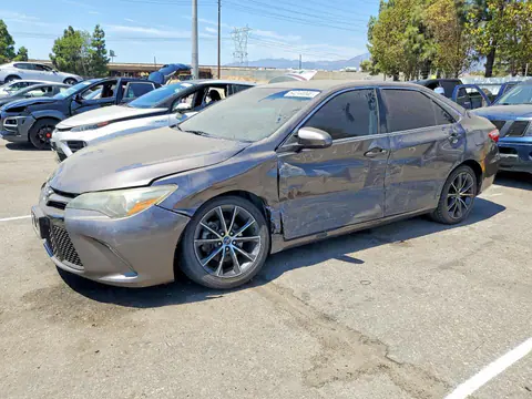 4T1BF1FKXFU013907 — 2015 Toyota Camry, Боковая часть (Side), фото до ремонта