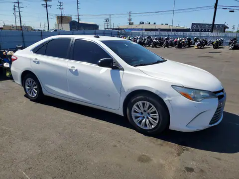 4T4BF1FK3FR508472 — 2015 Toyota Camry, фото 4 с аукциона Copart 30.09.2026, Боковая часть